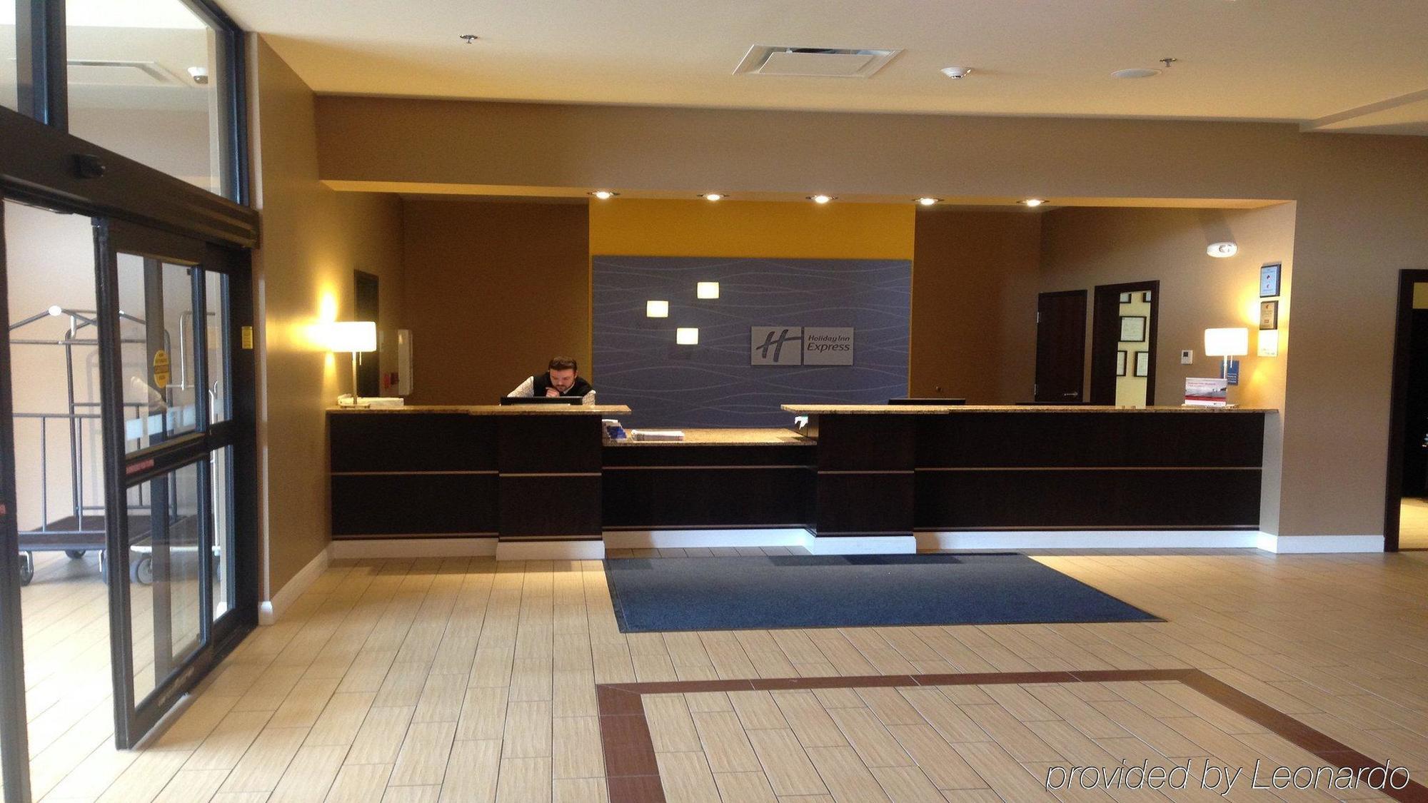 Holiday Inn Express And Suites Columbia University Area By Ihg Bagian luar foto