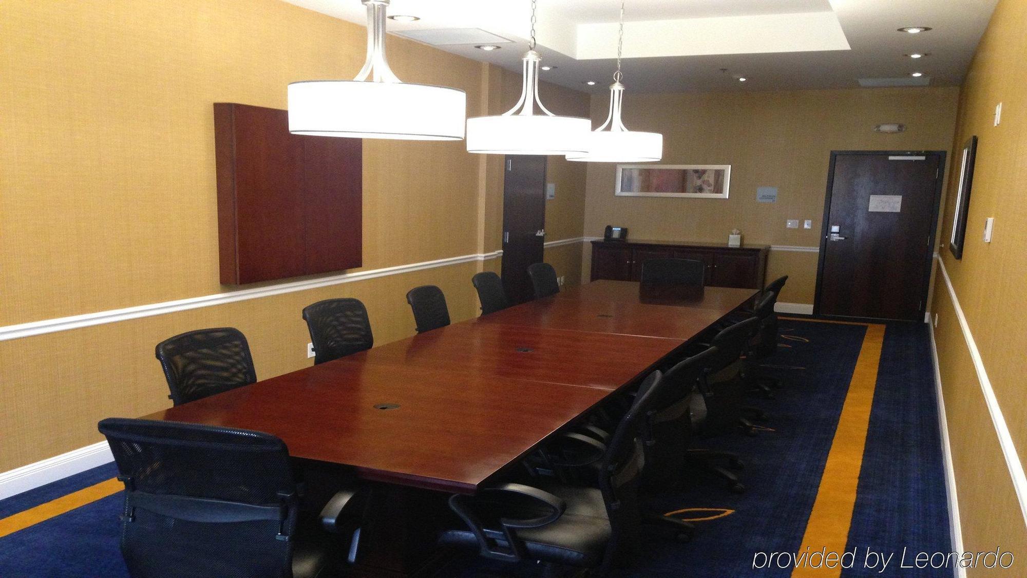 Holiday Inn Express And Suites Columbia University Area By Ihg Bagian luar foto