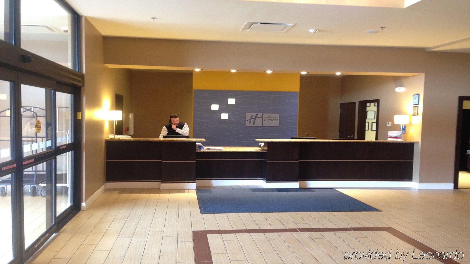 Holiday Inn Express And Suites Columbia University Area By Ihg Bagian luar foto