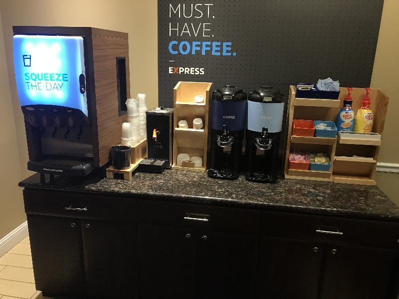 Holiday Inn Express And Suites Columbia University Area By Ihg Bagian luar foto